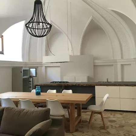 Santa Chiara Апартаменты *